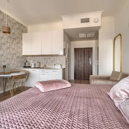 Apartamento Hanza Tower 1412 *